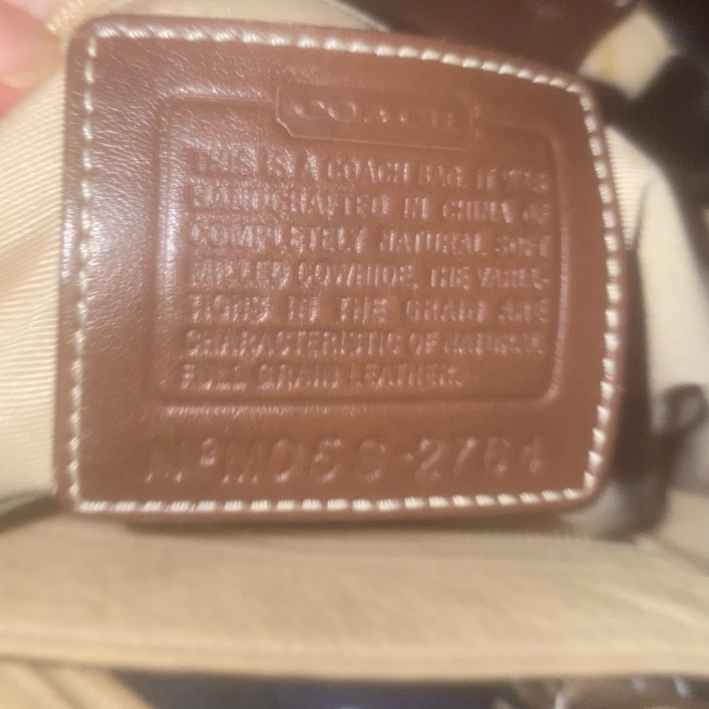 Coach Cream Leather Shoulder Bag - Picture 4 of 6
